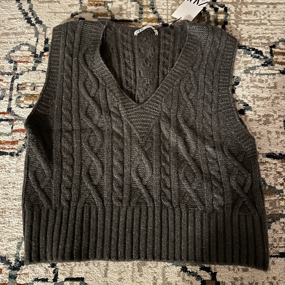ZARA Cable Knit V-Neck Sweater Vest
